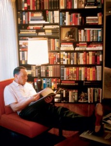 Strangers in the Night – Love to Read: Frank Sinatra’s Favorite Bookstore