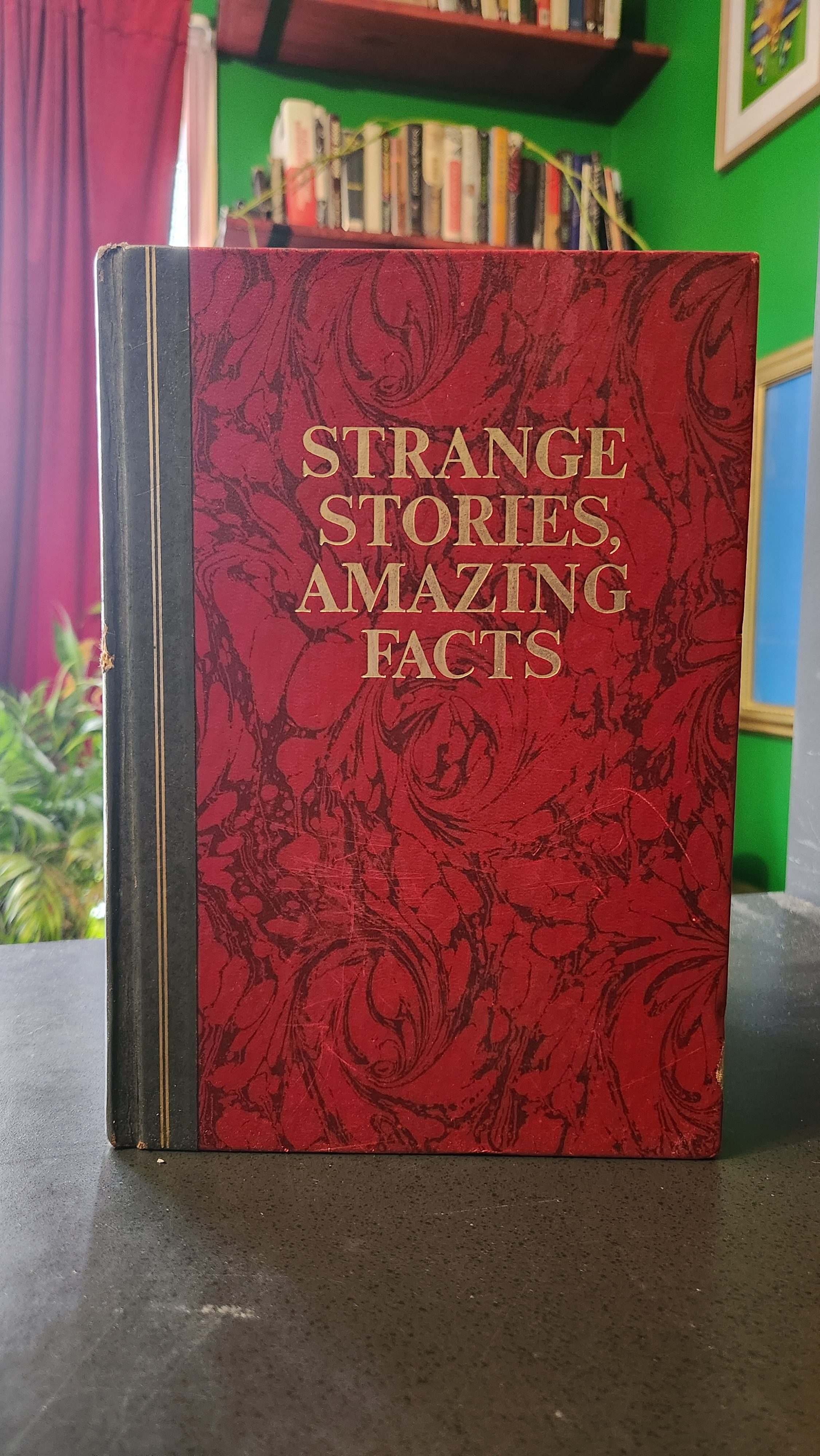 Strange Stories, Amazing Facts by Reader's Digest | Hardcover